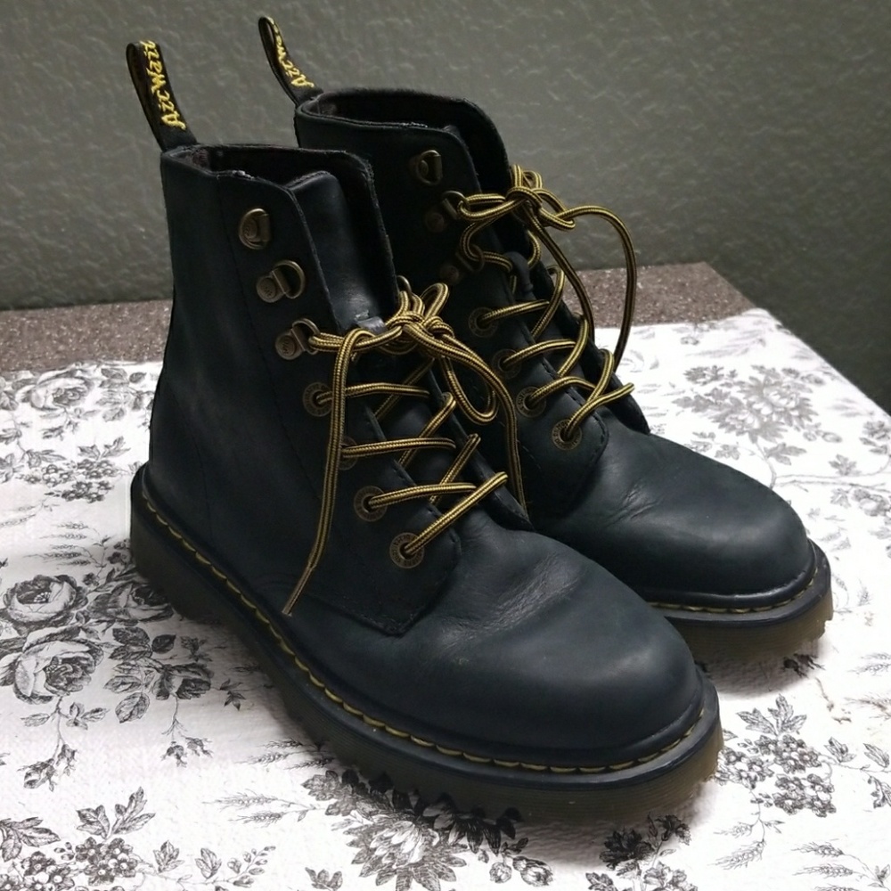 Dr. Martens Luana boots black us sz 7